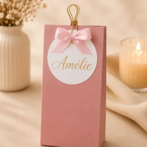 Luxe doopsuikerdoosje met gepersonaliseerd naamkaartje