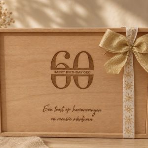 Luxe houten kist met persoonlijke gravure - Een blijvend geschenk